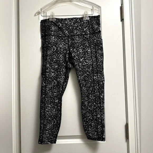 Athleta Black and White Leggings - Picture 1 of 3